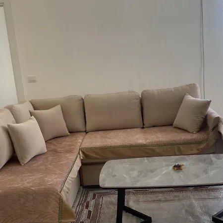Luxury גולם